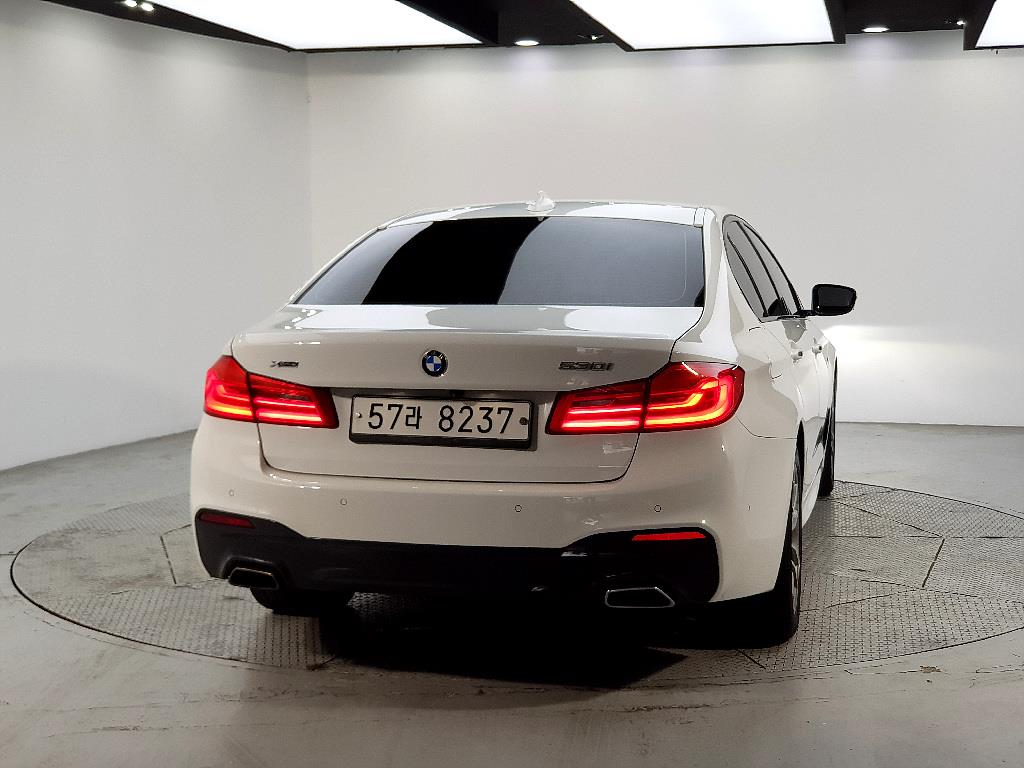 BMW 5 Series - Vista 3