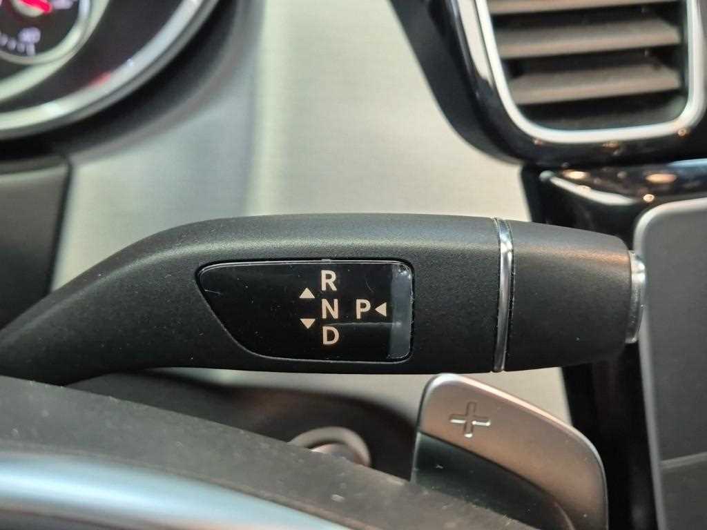 Mercedes Benz GLE Class - Vista 8