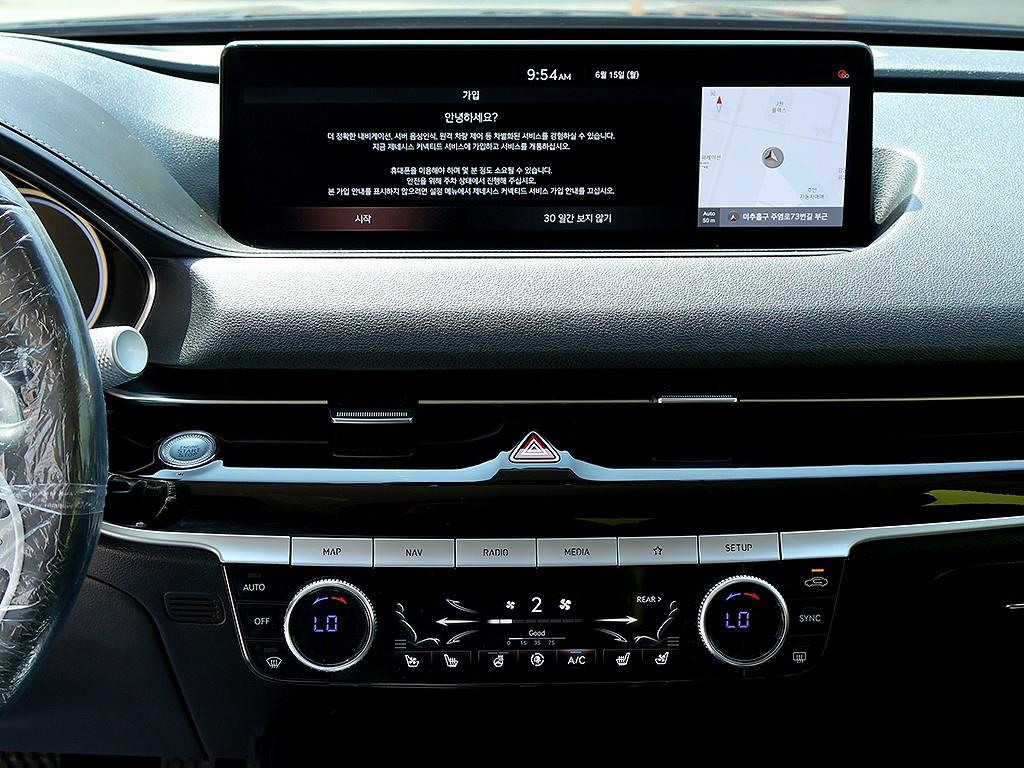 Genesis G80 - Vista 10