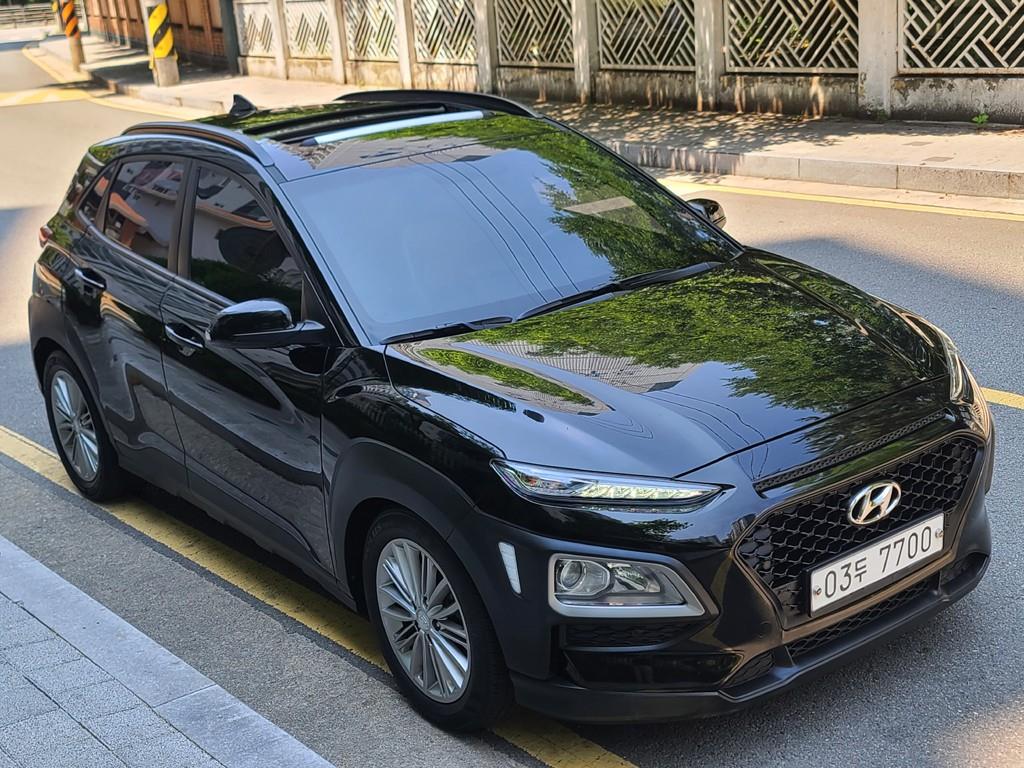 HYUNDAI Kona - Vista 3