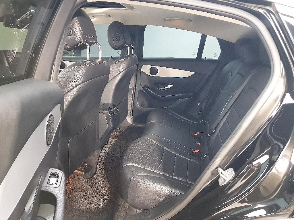 Mercedes Benz GLC Class - Vista 10