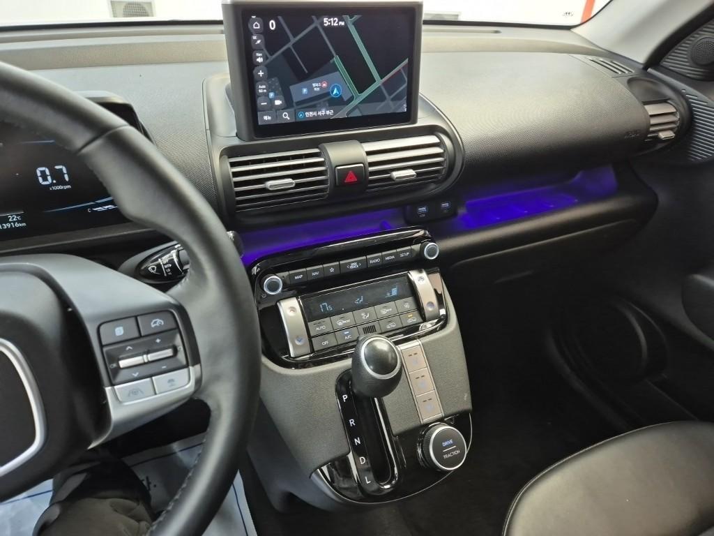 HYUNDAI Casper - Vista 12