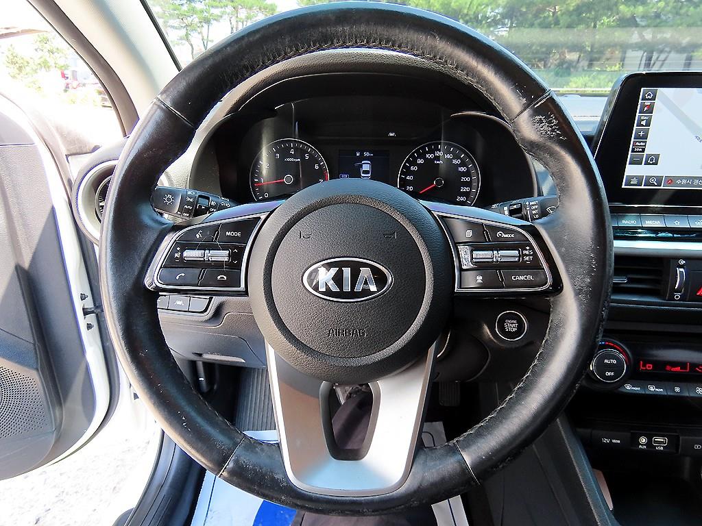 KIA K3 - Vista 10