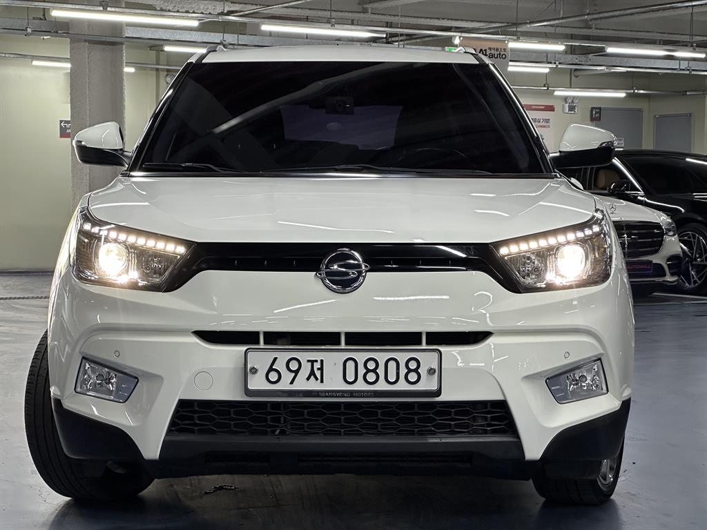 Ssangyong Tivoli - Vista 3