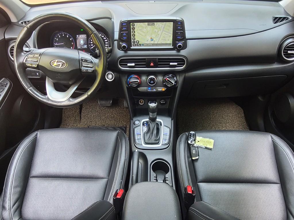HYUNDAI Kona - Vista 11
