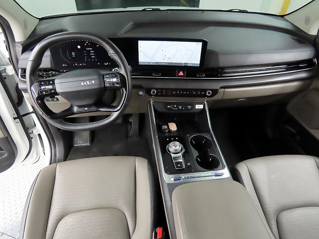 KIA Carnival - Vista 9