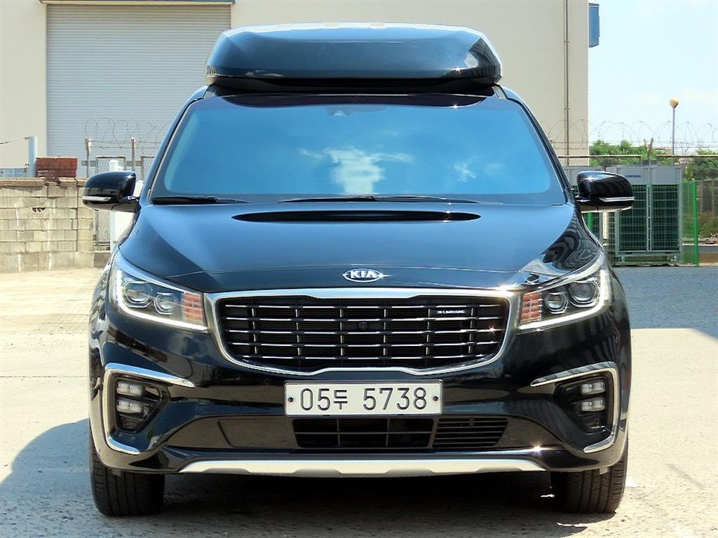 KIA Carnival 2019 Negro - Importación desde Corea - HF Imports Iquique - Foto 1