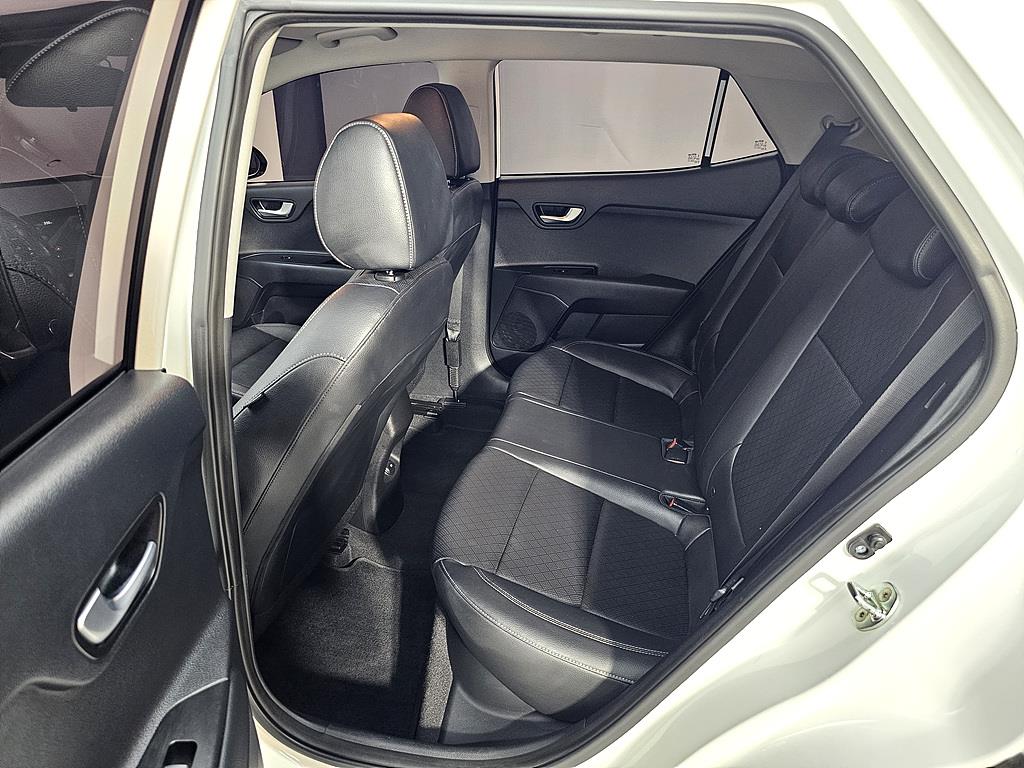KIA Stonic - Vista 11