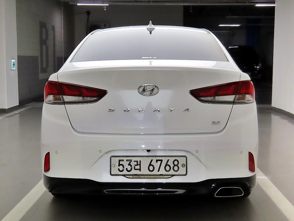 HYUNDAI Sonata - Vista 3