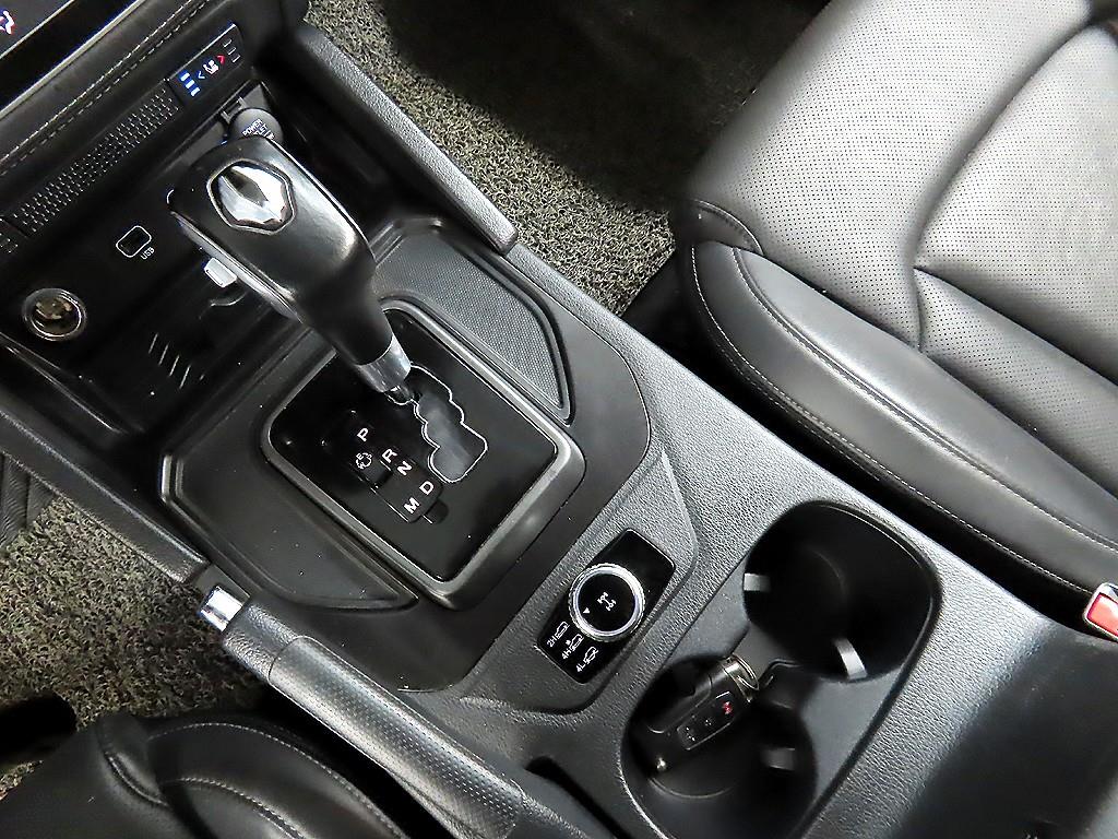 Ssangyong Rexton - Vista 12