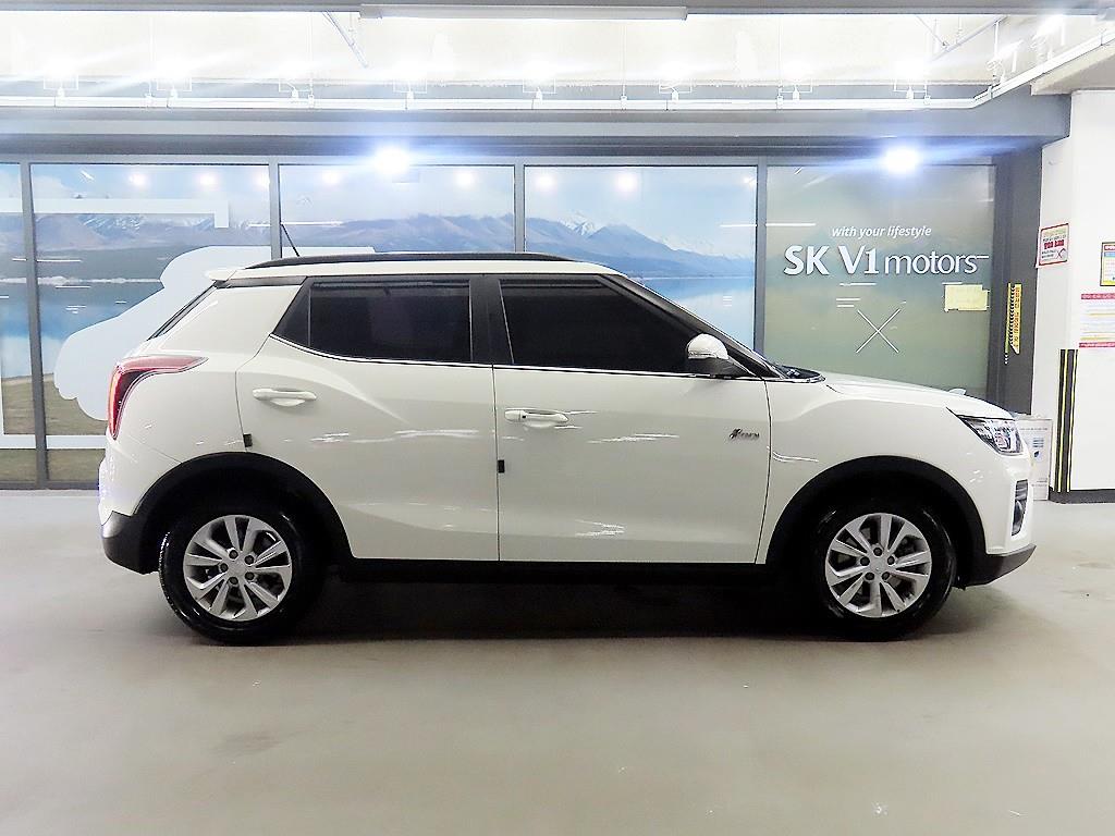 Ssangyong Tivoli - Vista 3