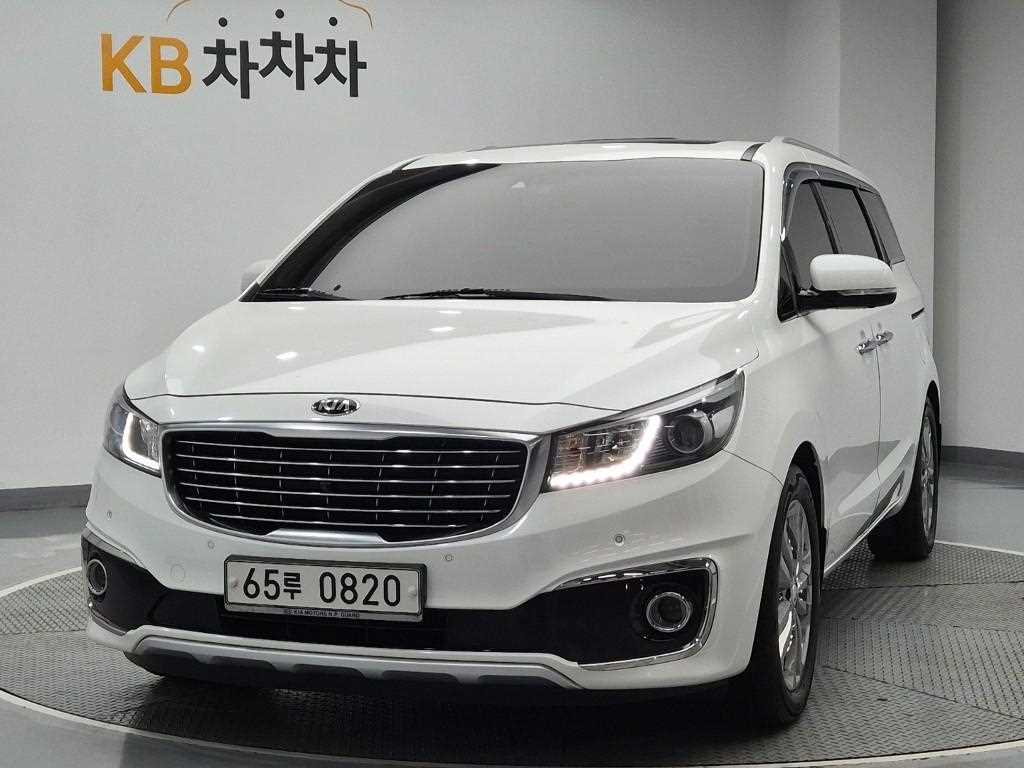 KIA Carnival 2016 Blanco - Importación desde Corea - HF Imports Iquique - Foto 1