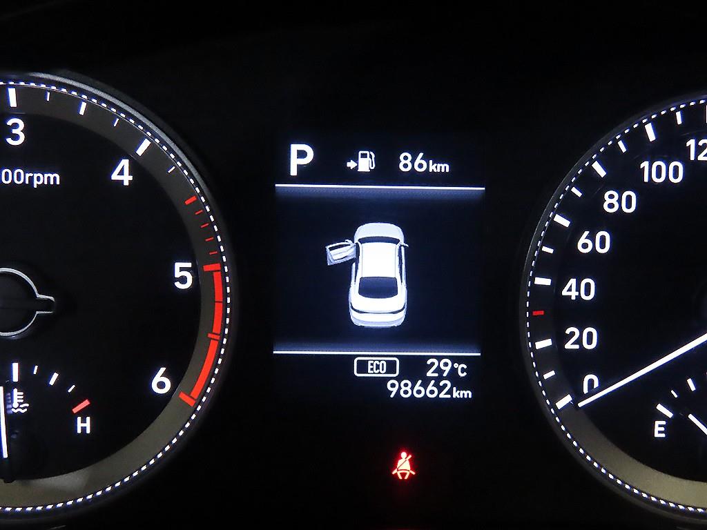 HYUNDAI Grandeur - Vista 11