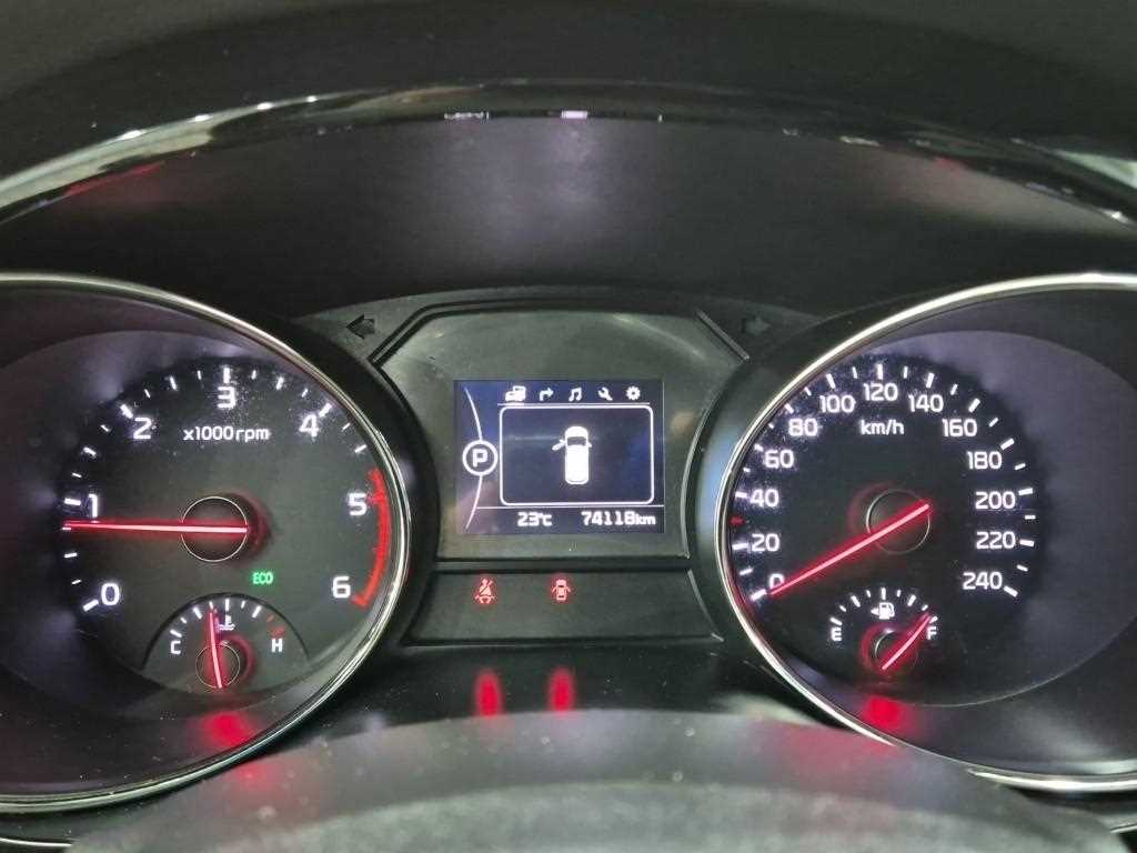 KIA Carnival - Vista 8