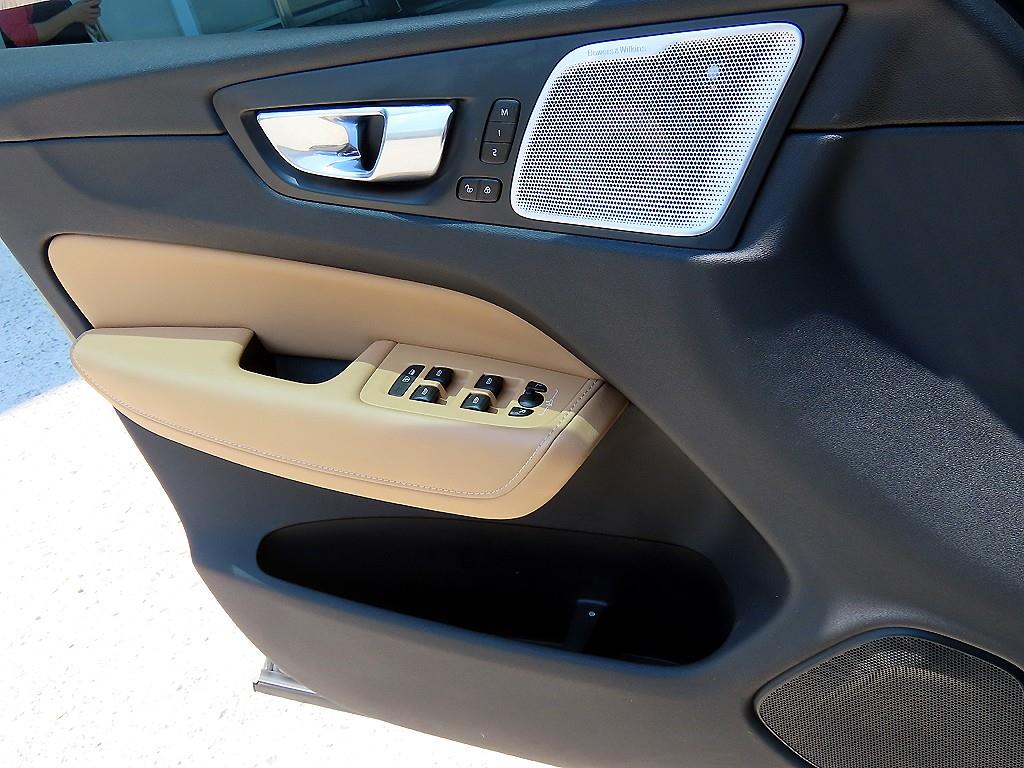 Volvo XC60 2019 Gris - Importación desde Corea - HF Imports Iquique - Foto 14