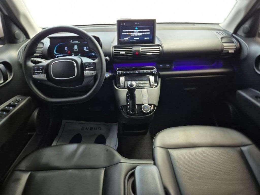 HYUNDAI Casper - Vista 9