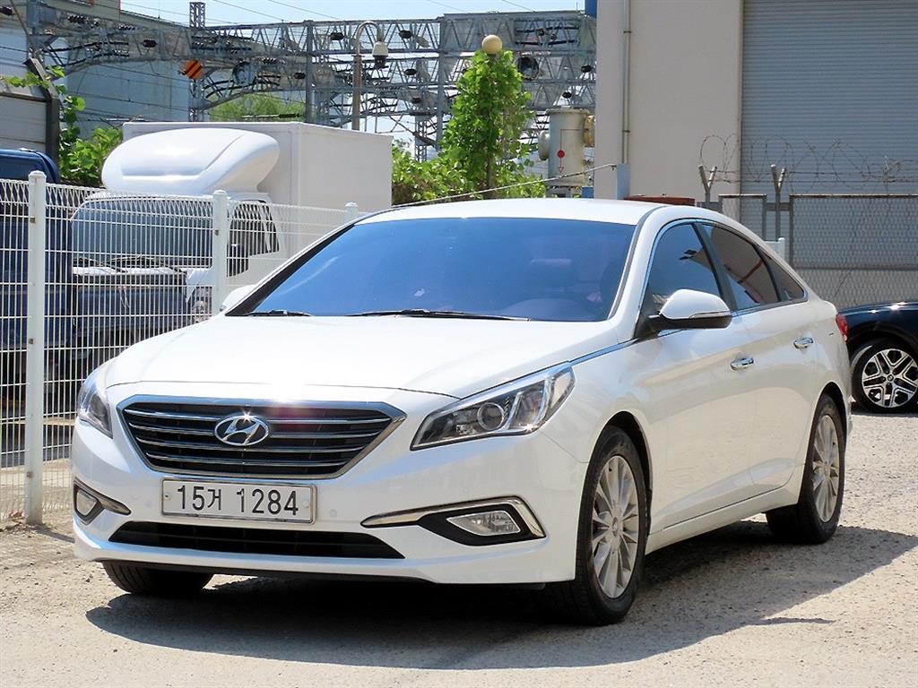 HYUNDAI Sonata - Vista 2