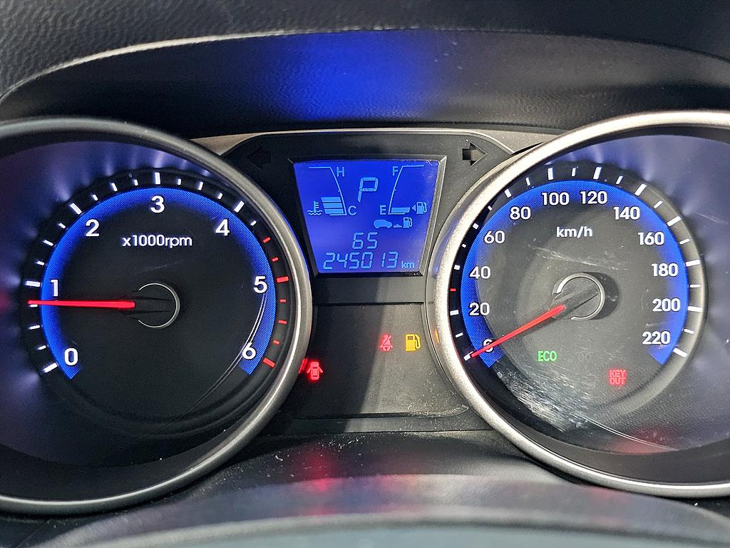 HYUNDAI Tucson - Vista 9