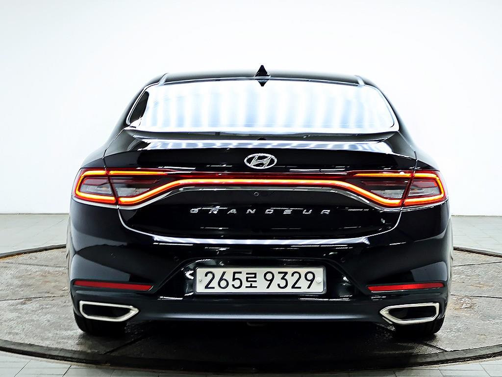 HYUNDAI Grandeur - Vista 3