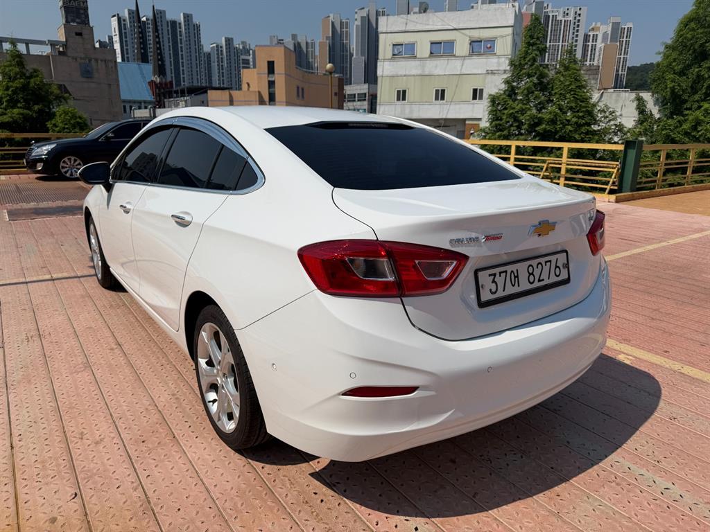 Chevrolet Cruise - Vista 2