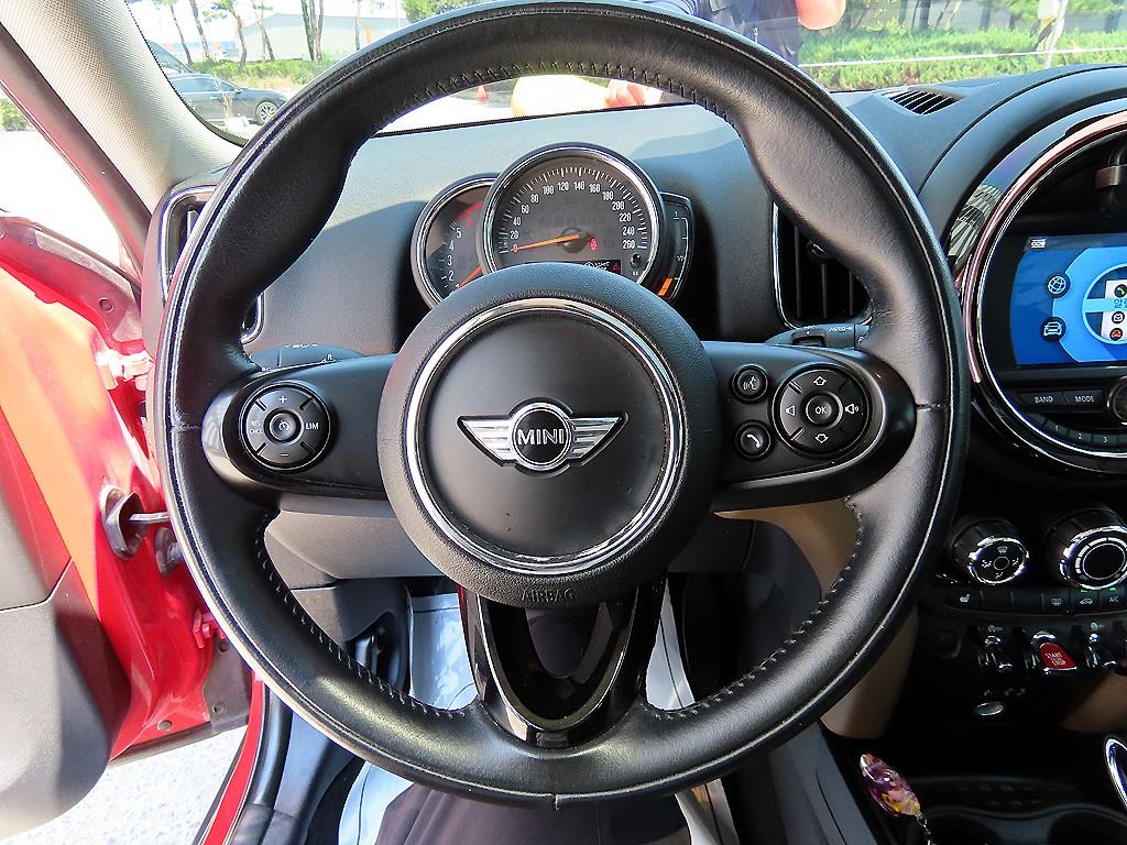 Mini Countryman - Vista 10