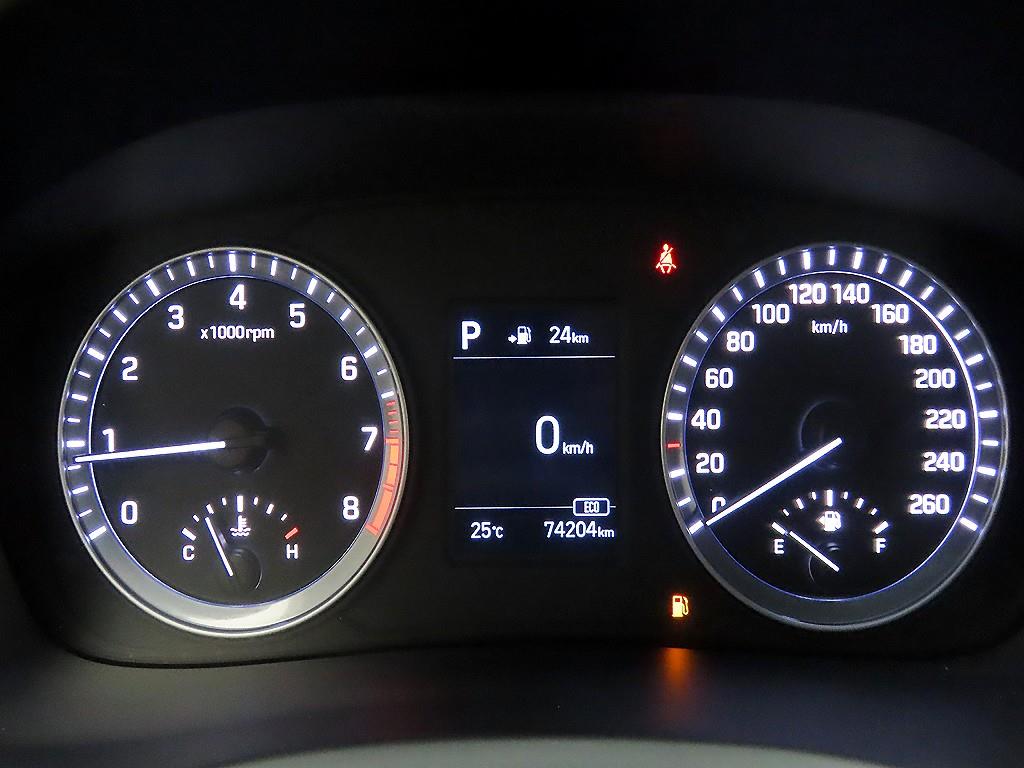HYUNDAI Sonata - Vista 8
