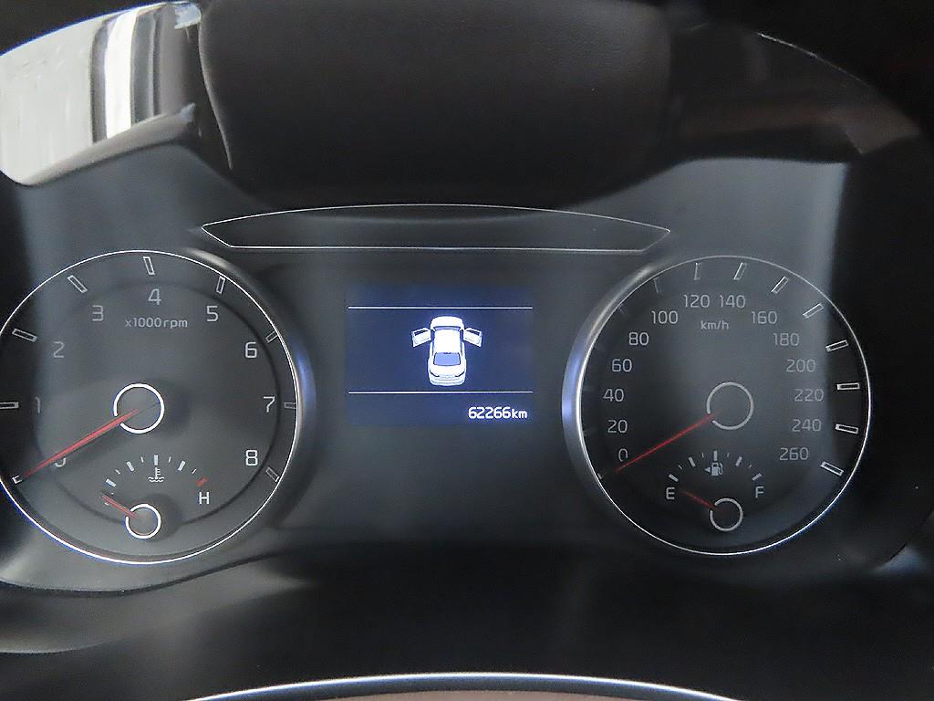 KIA K7 - Vista 8
