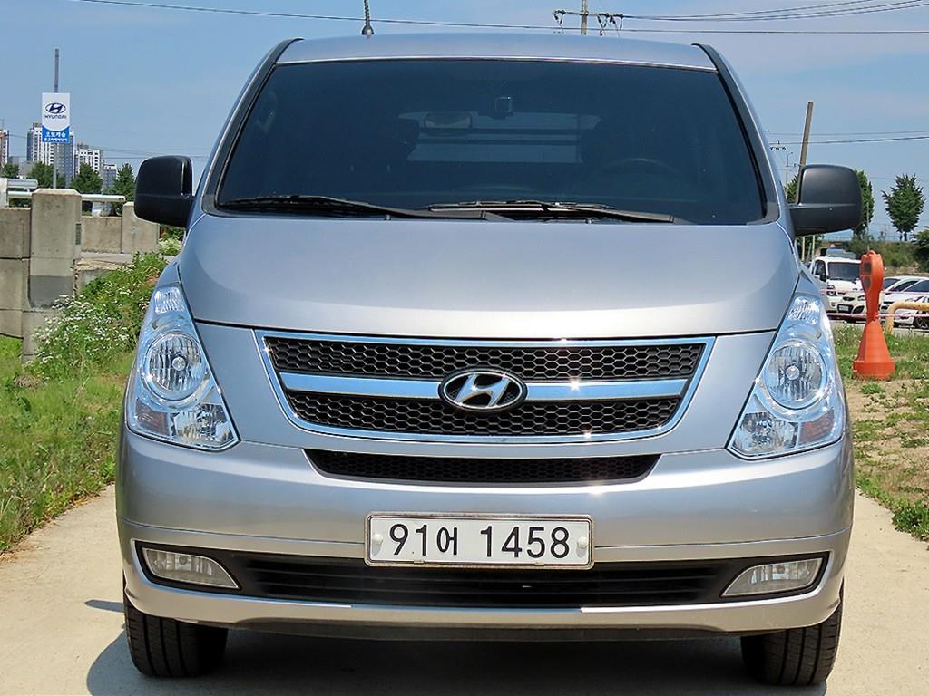 HYUNDAI Starex 2010 Gris - Importación desde Corea - HF Imports Iquique - Foto 1