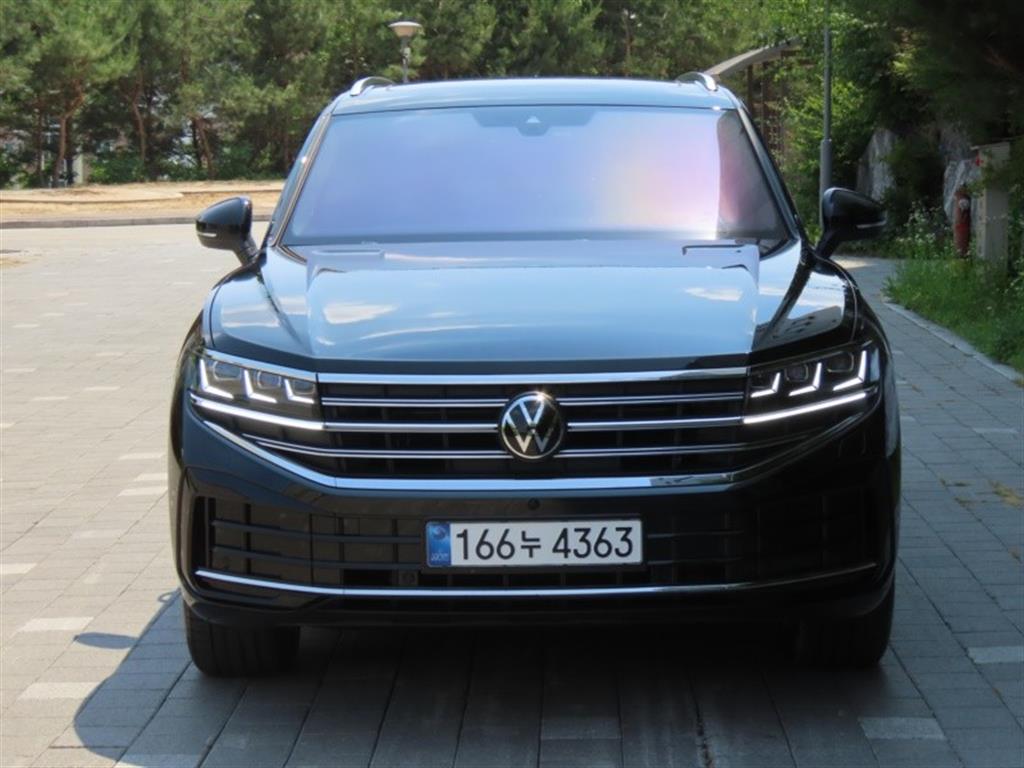 Volkswagen Touareg 2025 Negro - Importación desde Corea - HF Imports Iquique - Foto 1
