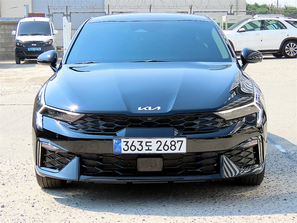 KIA K5 2023 Negro - Importación desde Corea - HF Imports Iquique - Foto 1