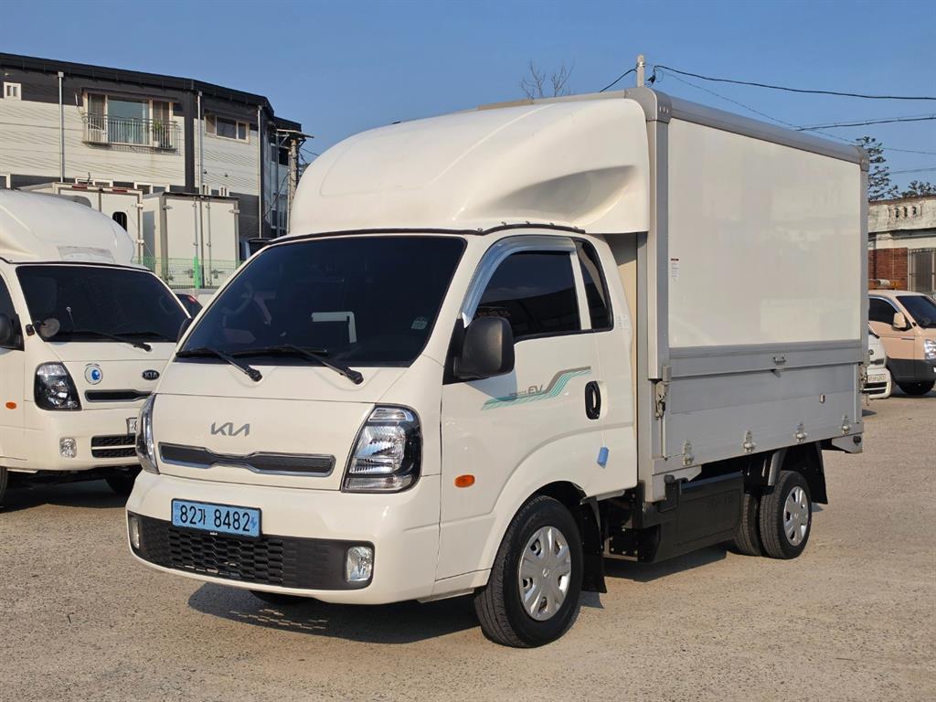 Small Truck Top_Wingbody 2022 Blanco - Importación desde Corea - HF Imports Iquique - Foto 1