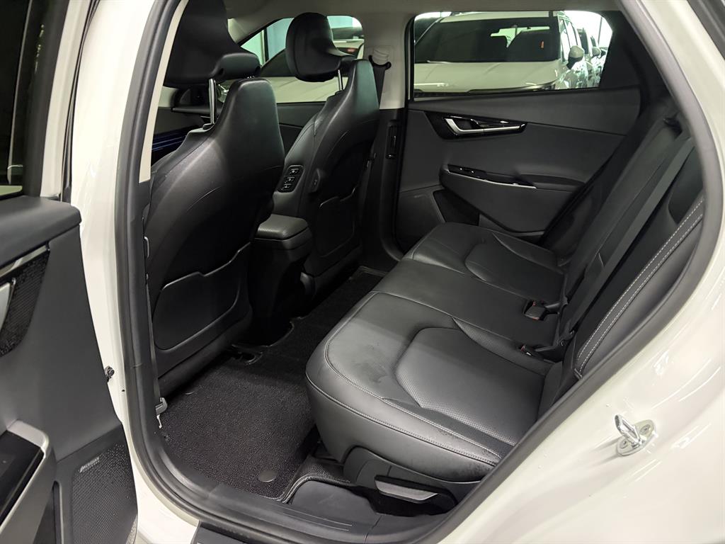 KIA EV6 2022 Blanco - Importación desde Corea - HF Imports Iquique - Foto 13
