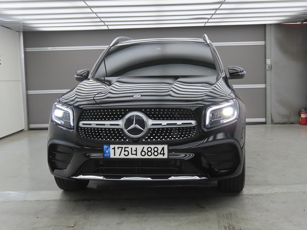 Mercedes Benz GLB Class - Vista 2
