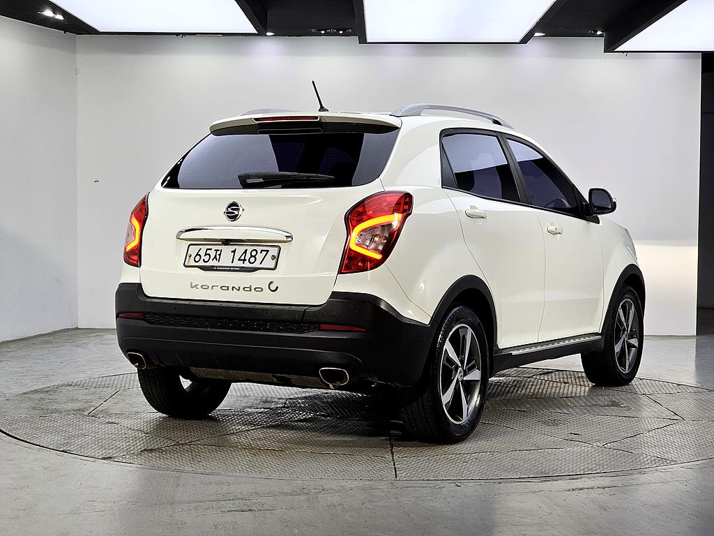 Ssangyong Korando - Vista 6