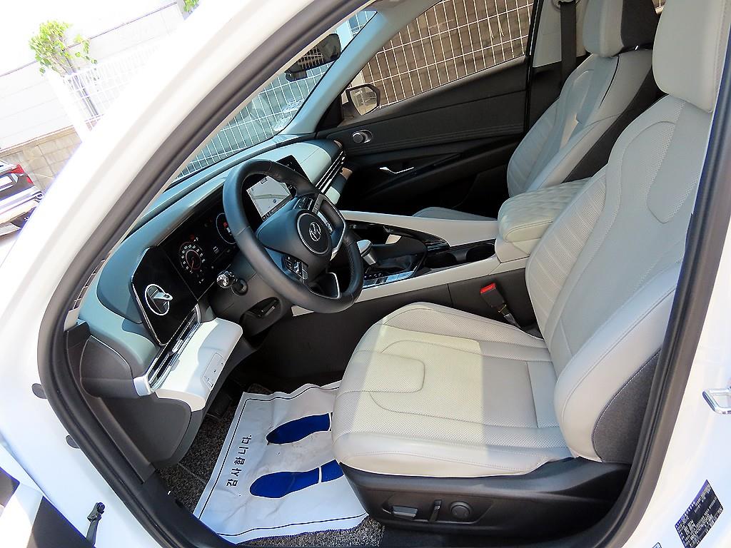 HYUNDAI Avante - Vista 7