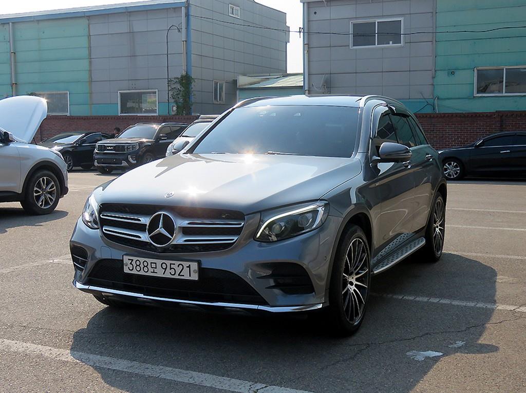 Mercedes Benz GLC Class - Vista 2