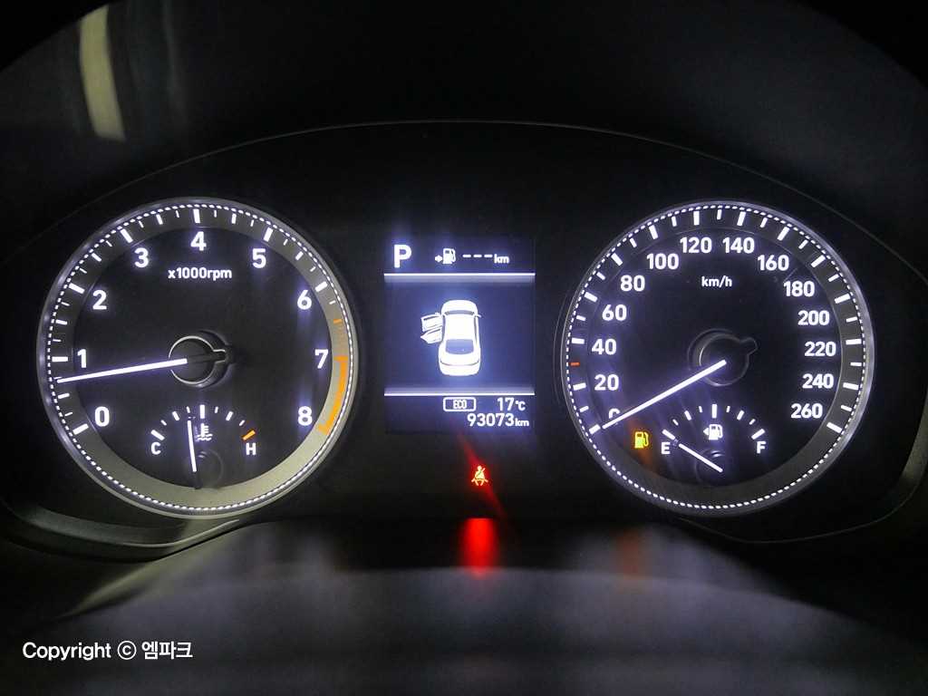 HYUNDAI Grandeur - Vista 9