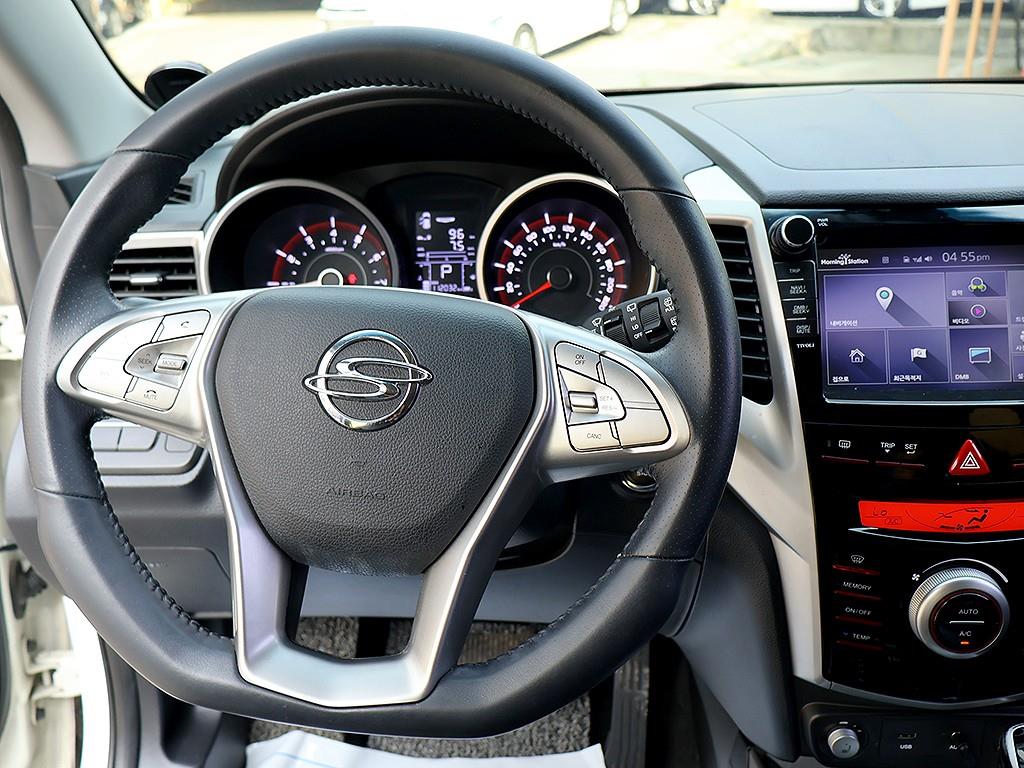 Ssangyong Tivoli - Vista 10