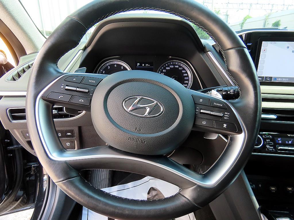 HYUNDAI Sonata - Vista 10