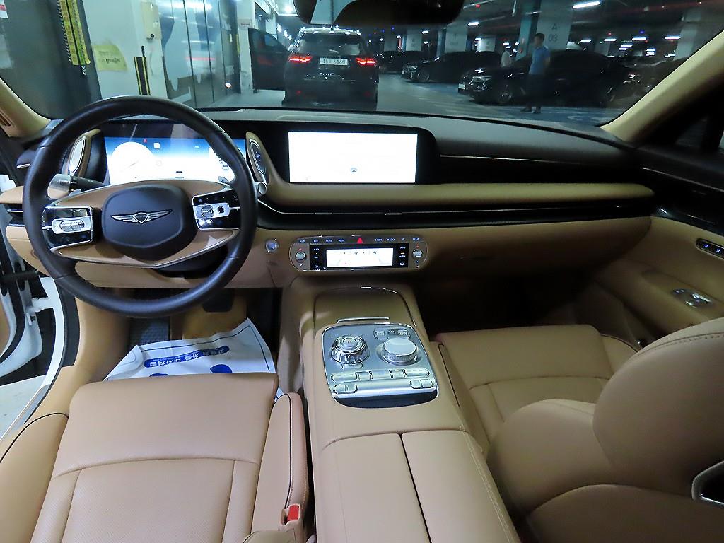 Genesis G90 - Vista 12