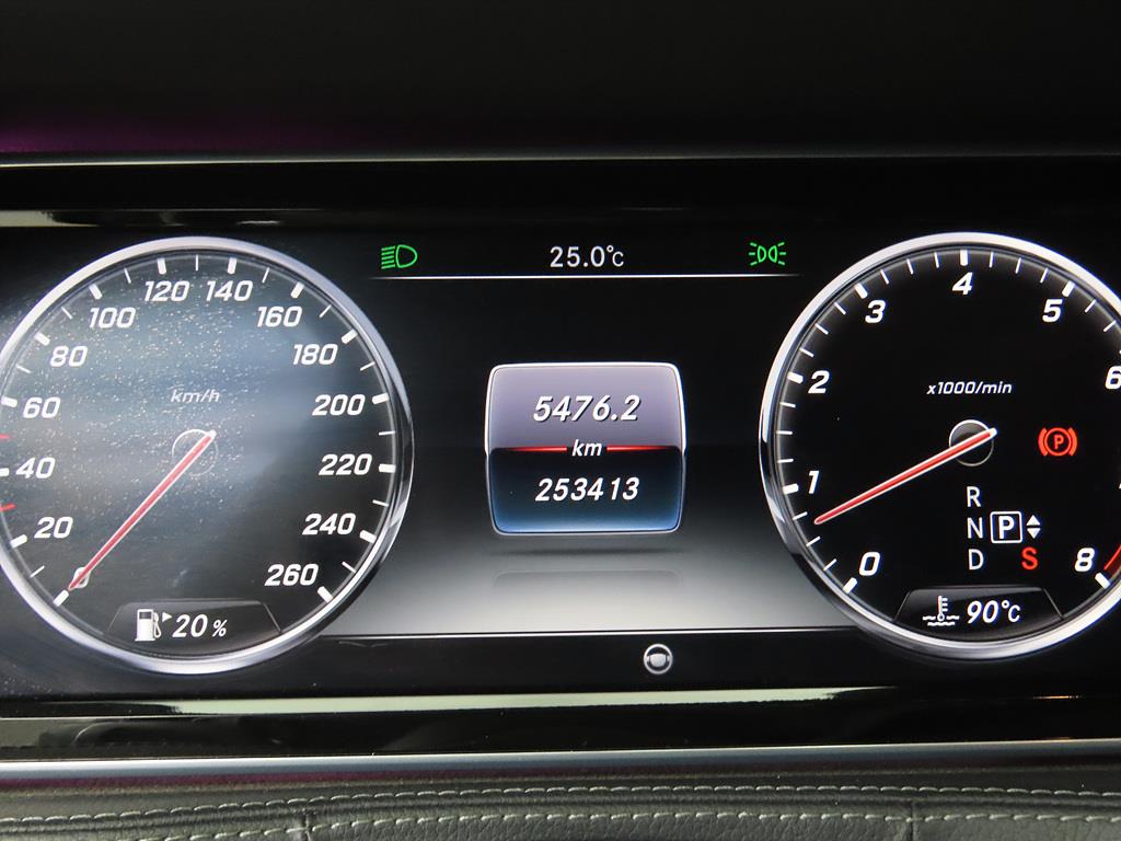 Mercedes Benz S Class - Vista 12