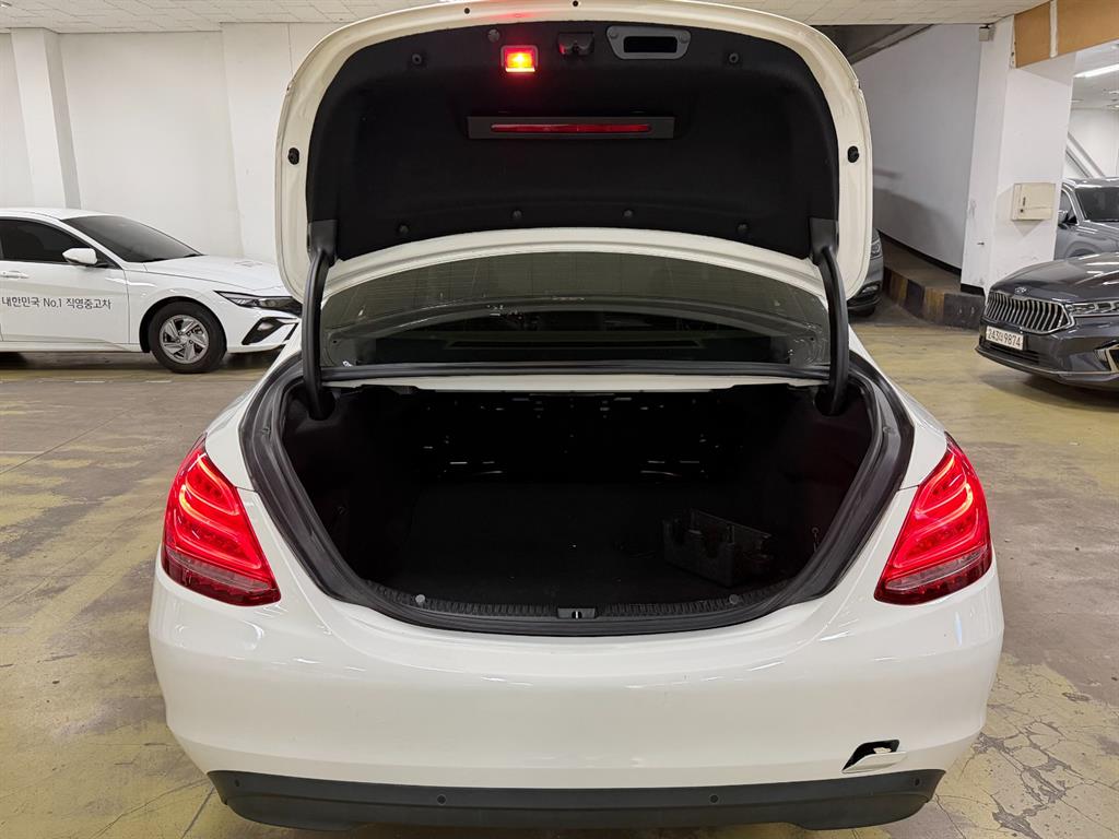 Mercedes Benz C Class 2015 Blanco - Importación desde Corea - HF Imports Iquique - Foto 20