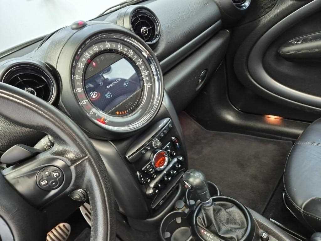 Mini Countryman - Vista 12