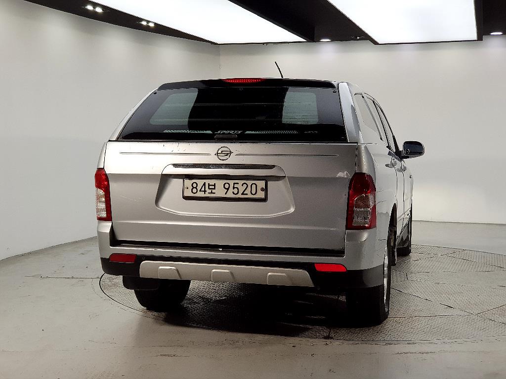 Ssangyong Korando - Vista 3