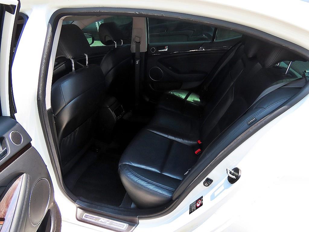 KIA K7 - Vista 8
