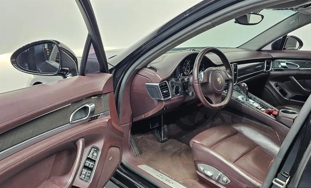 Porsche Panamera - Vista 12