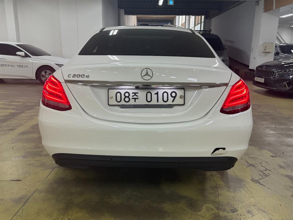 Mercedes Benz C Class - Vista 6
