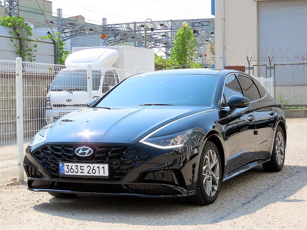 HYUNDAI Sonata - Vista 2