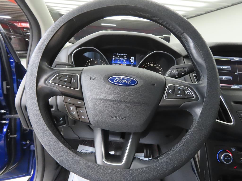 Ford Focus - Vista 11