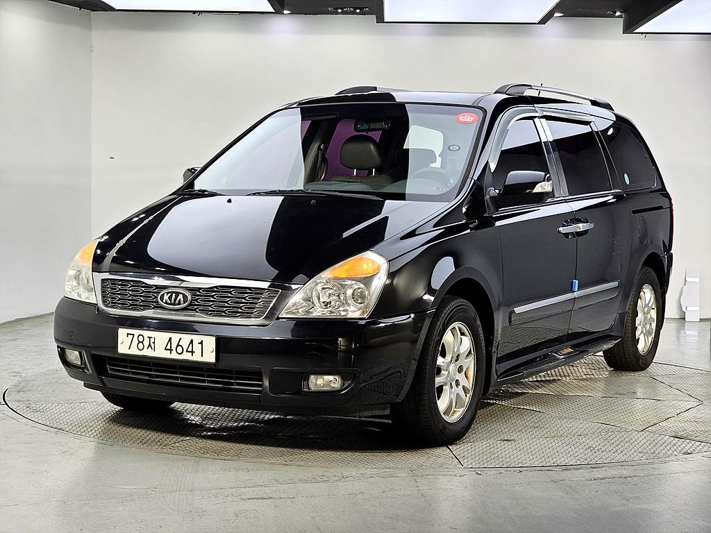 KIA Carnival 2011 Negro - Importación desde Corea - HF Imports Iquique - Foto 1